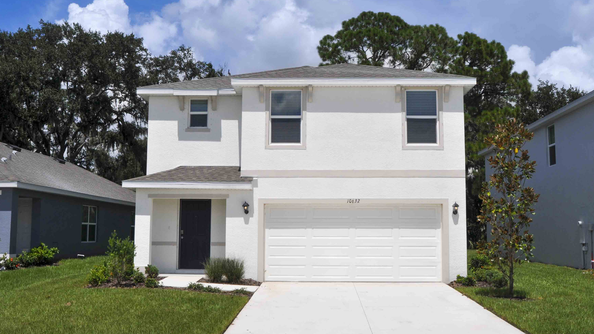 Robie floorplan two story single family home with two car garage