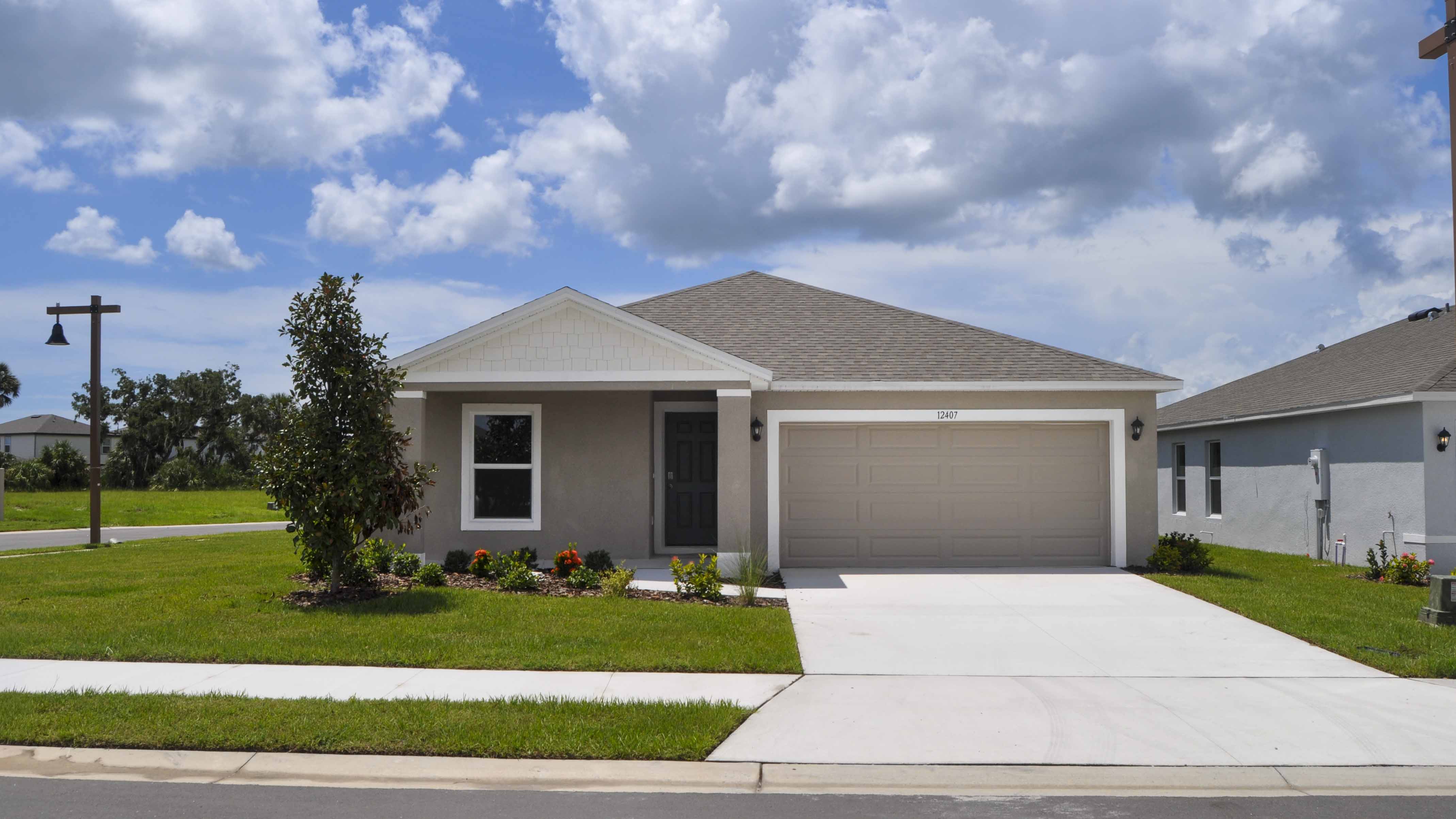 12407 Hopscotch Avenue exterior
