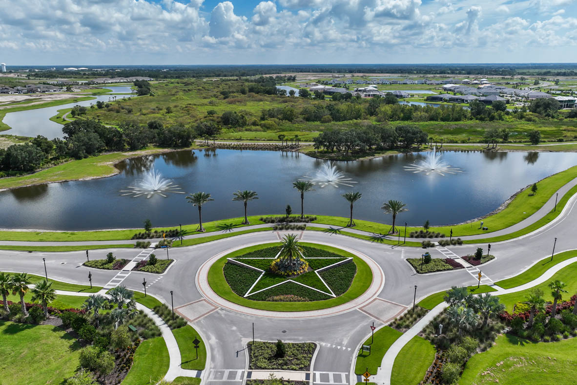 New Homes in Star Farms Townhomes Lakewood Ranch, FL D.R. Horton