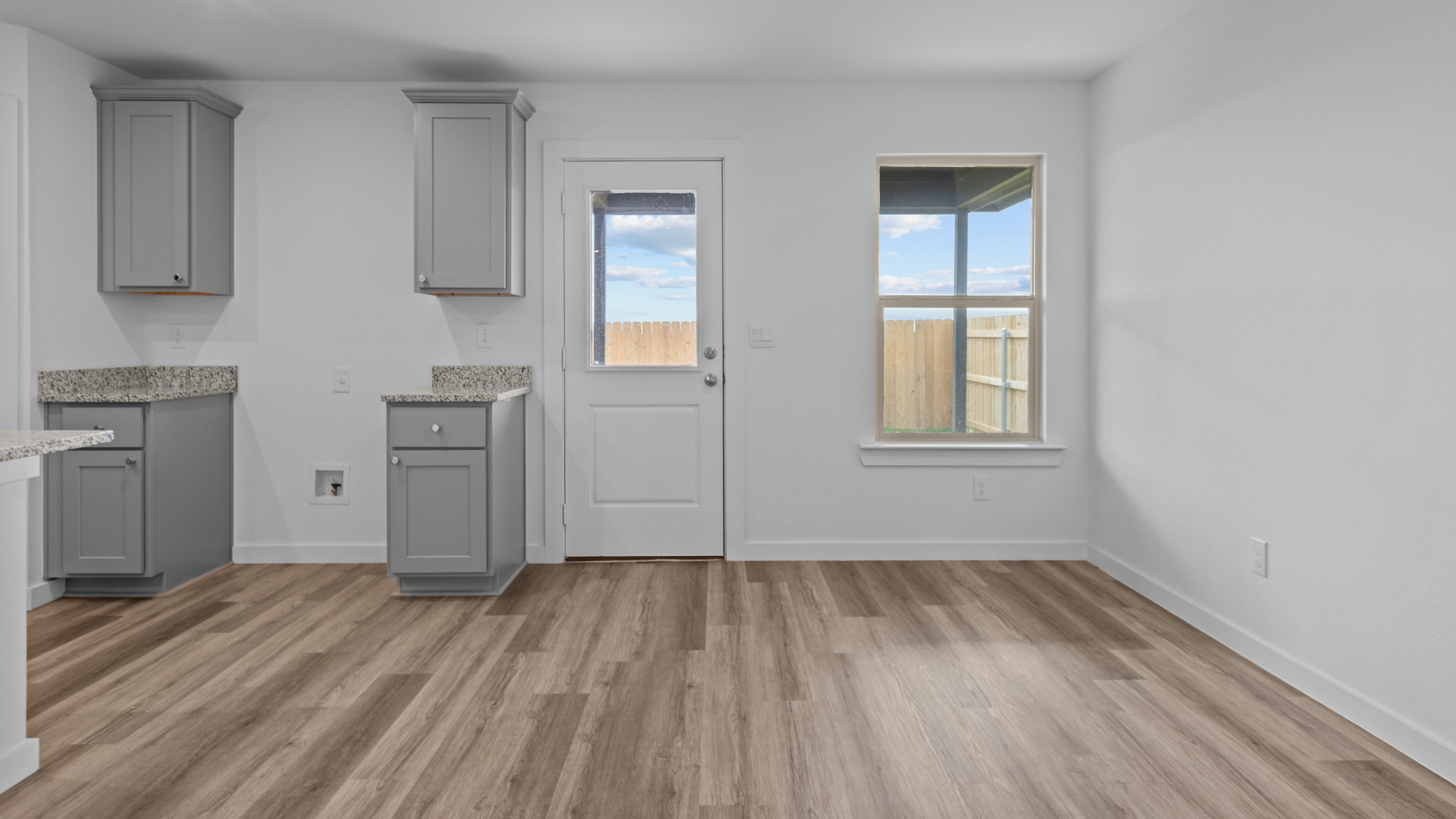 Open dining room space adjacent to kitchen