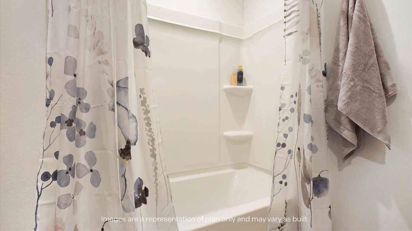 Guest bathroom located between guest bedrooms
