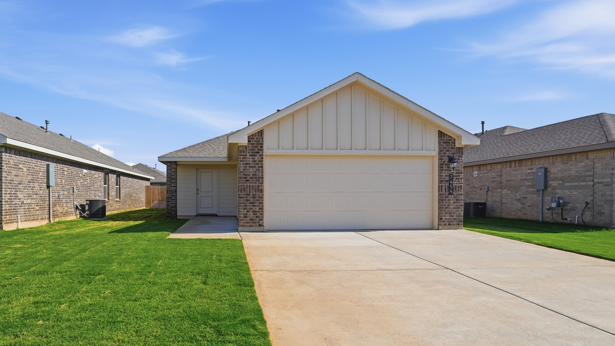 7454 10th Street exterior