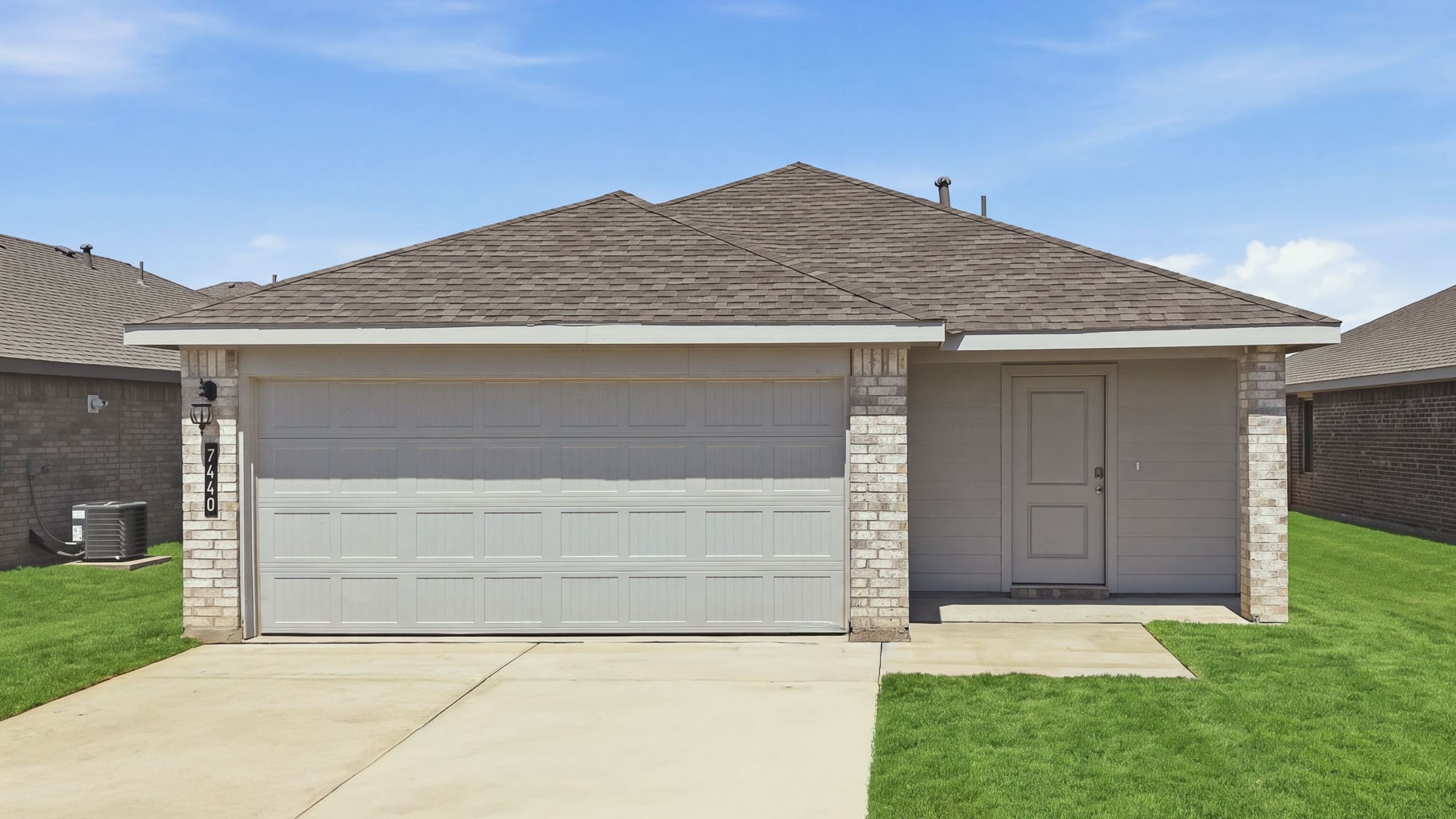 7440 10th Street exterior