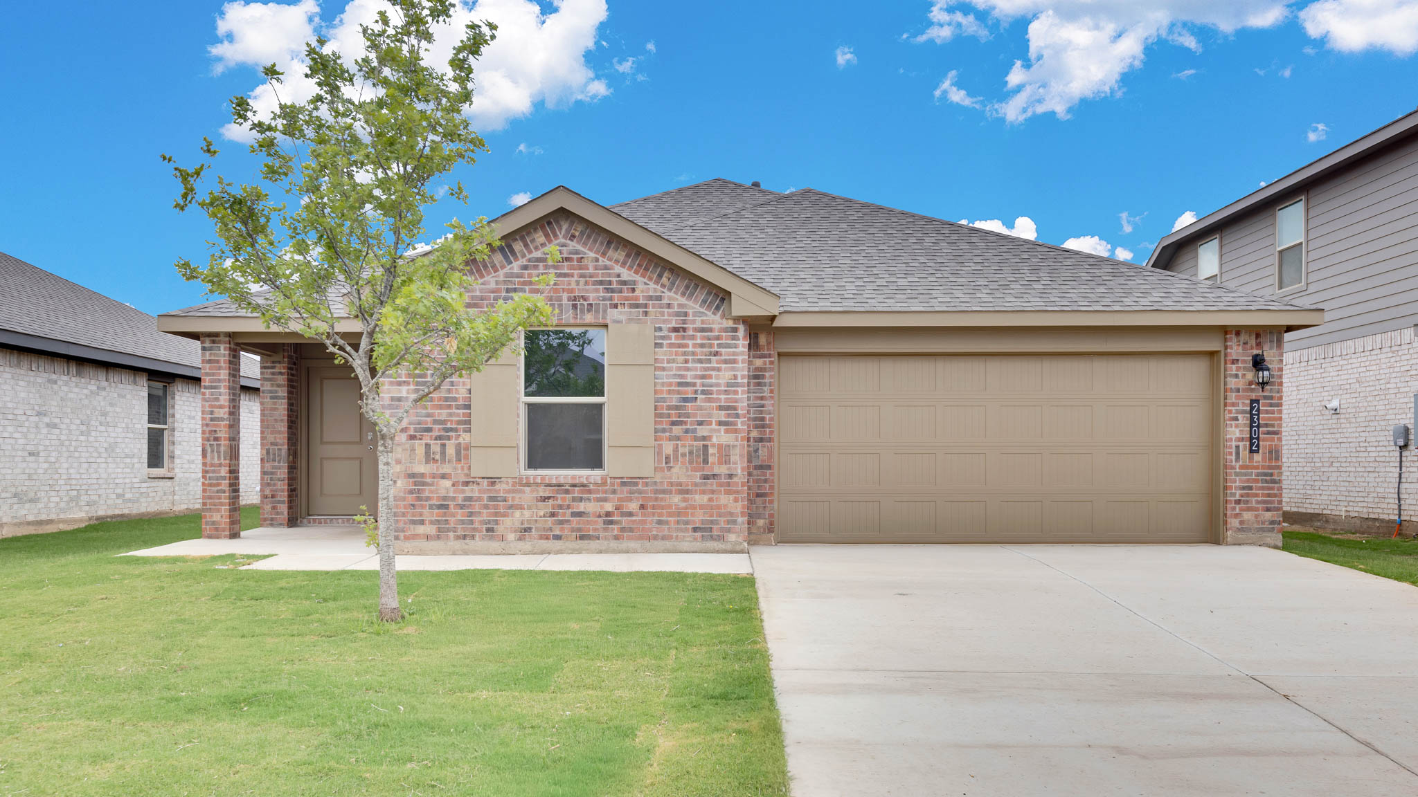 2302 150th Place exterior