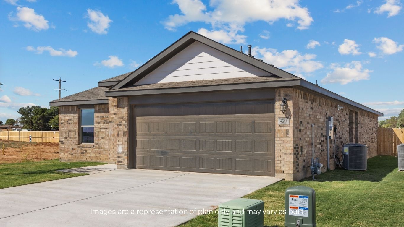 Single story brick home in Lubbock, texas