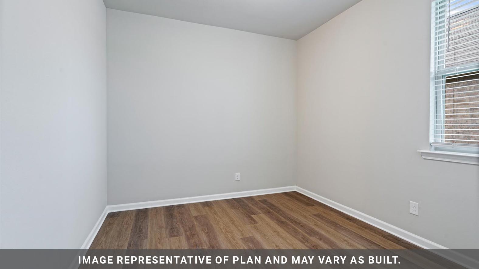 Guest bedroom with side window and spacious closet