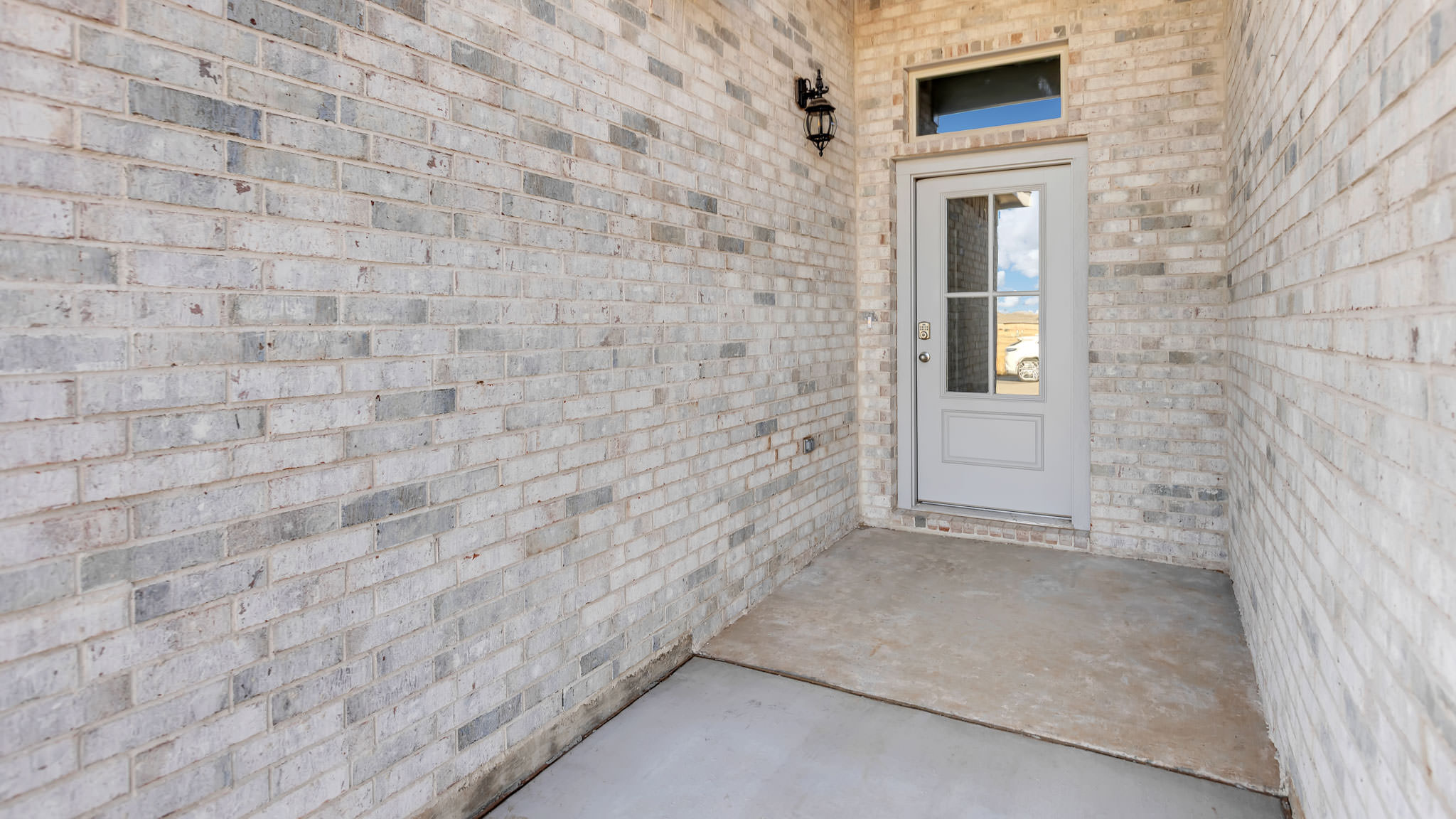 Front porch entrance hallway