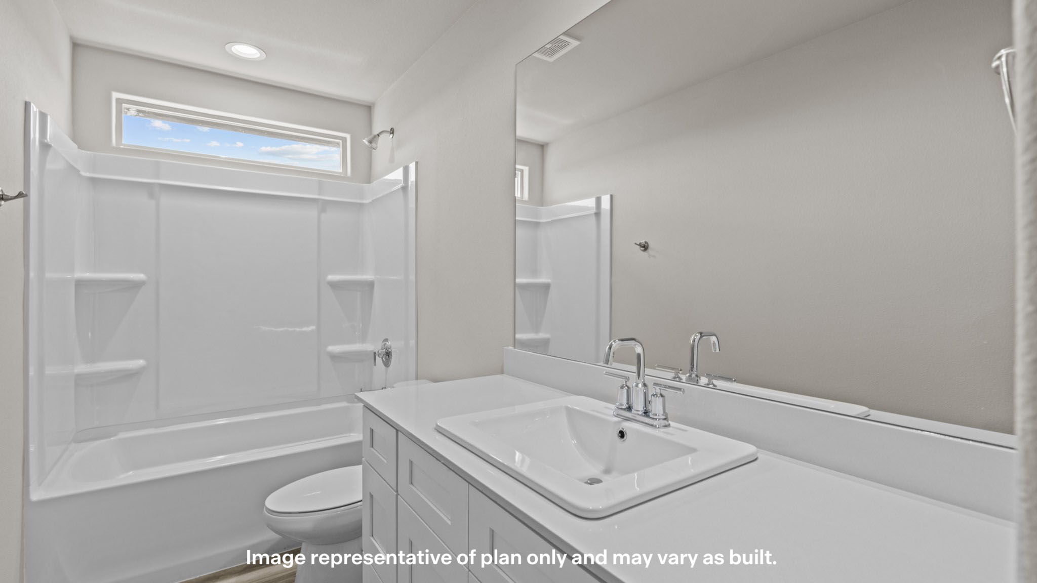 Guest bathroom located between guest bedrooms