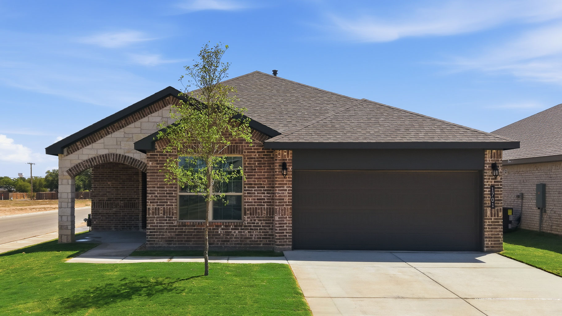 1701 Cedar Ave exterior