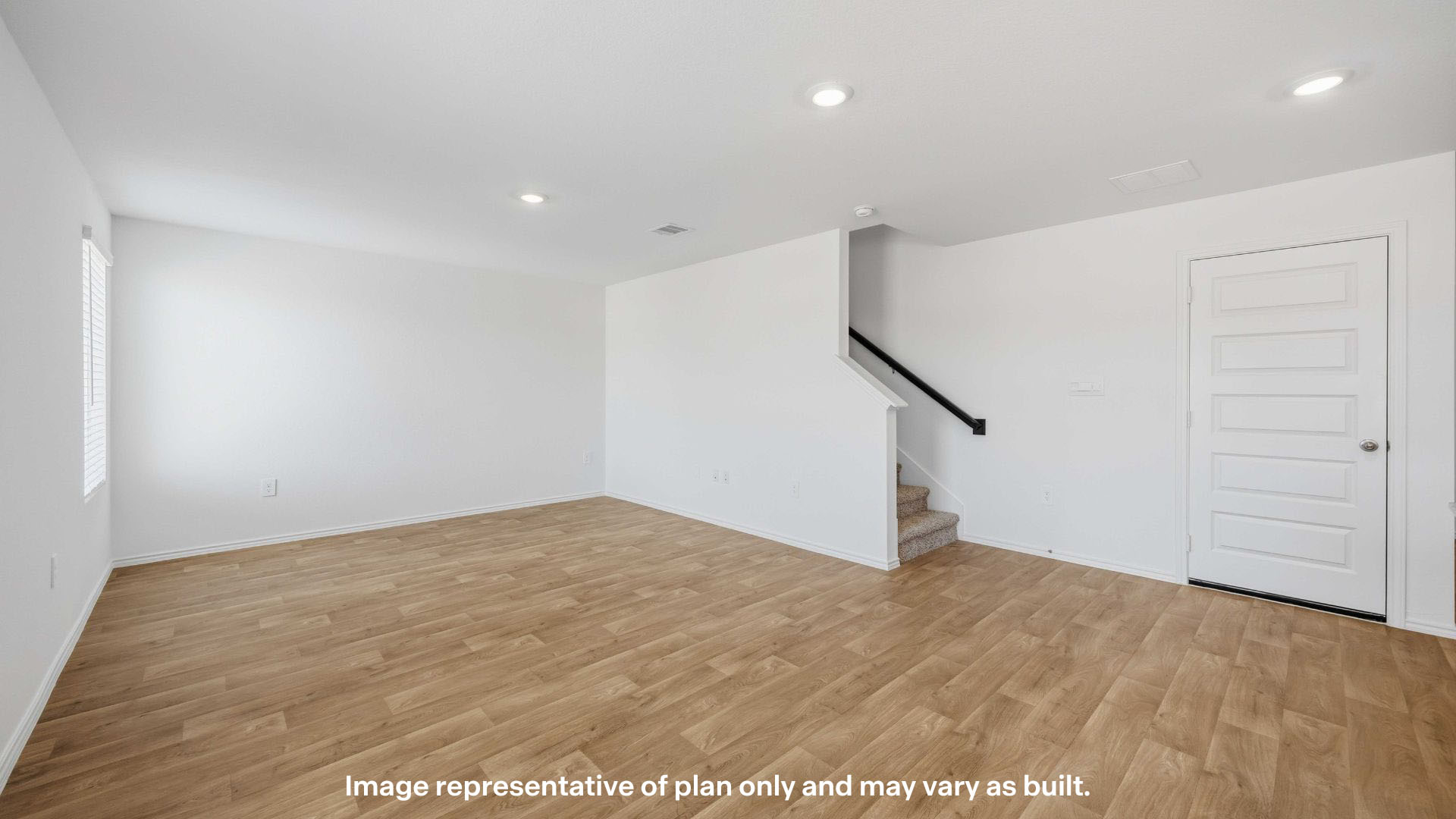 Open dining room space adjacent to kitchen