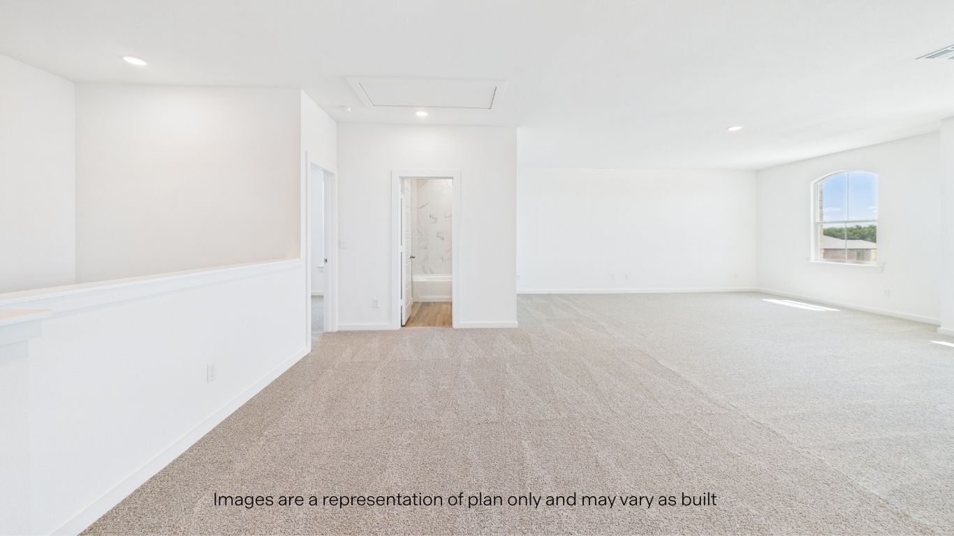 Upstairs landing space perfect for a game room or entertainment spot