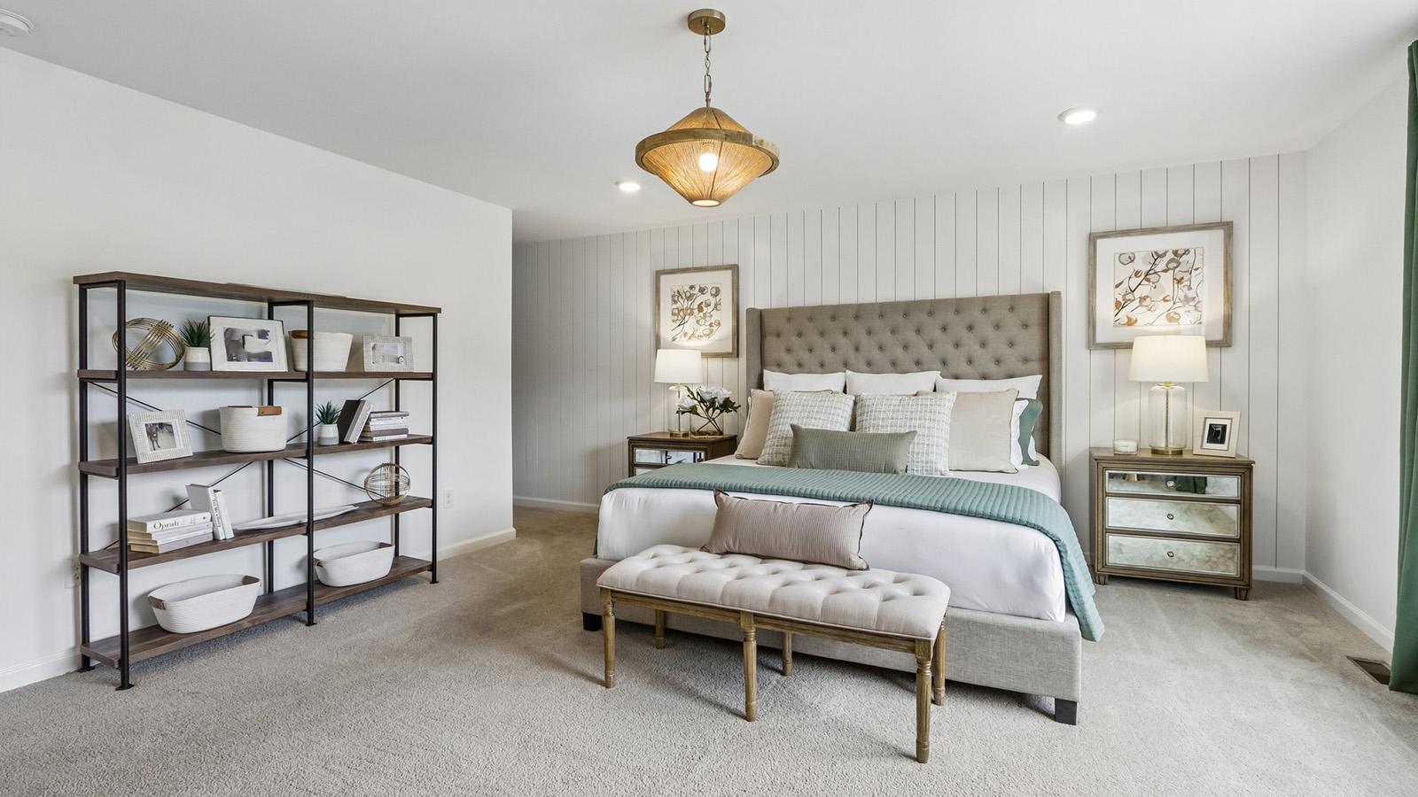 primary suite with en suite bath, walk in closet and en suite bath