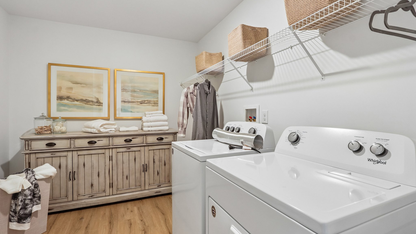 upstairs landing featuring the laundry unit