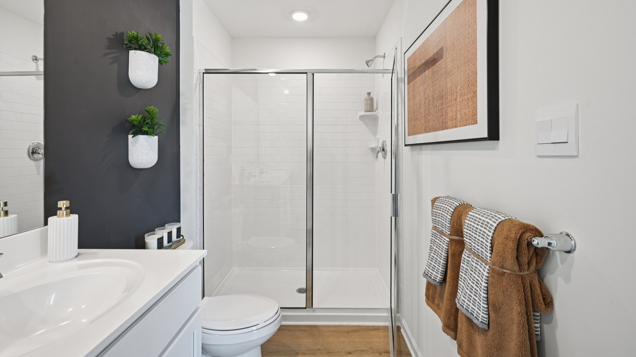 large full bath off the primary