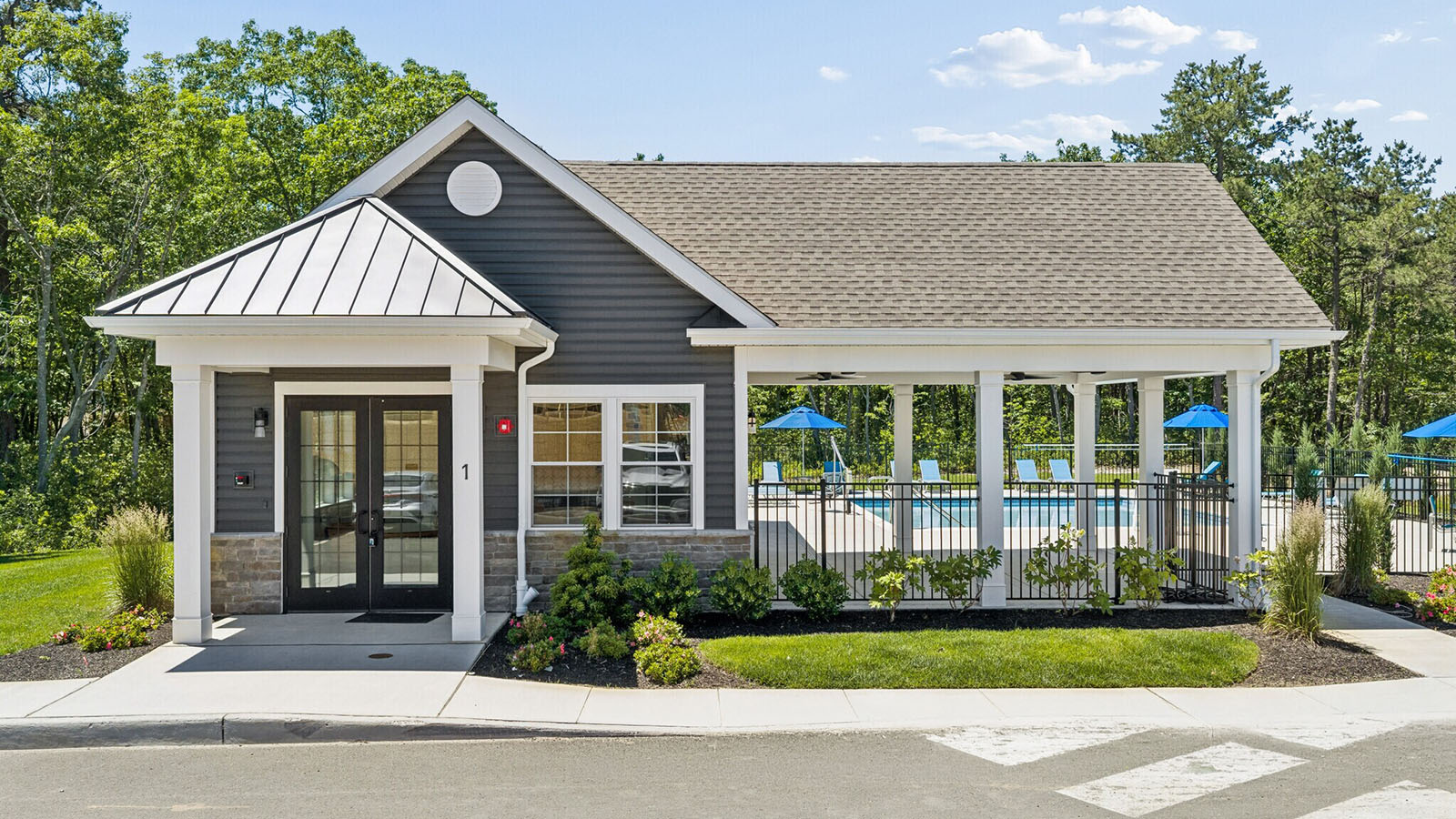 ocean isle pool house
