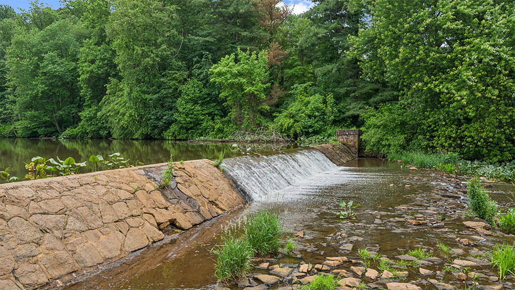 Moorestown area photos showing a nearby park