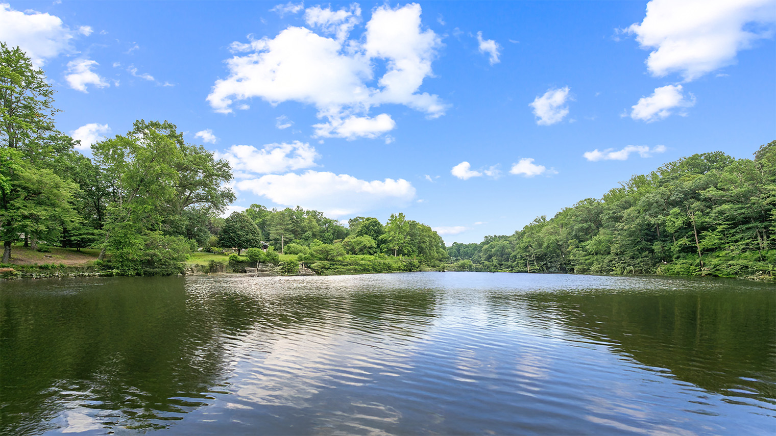 Moorestown area photos showing a nearby park