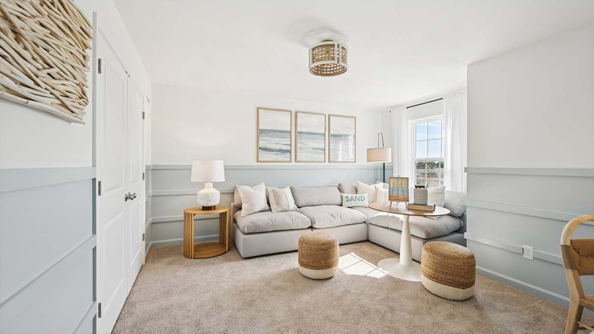 spacious loft on the second floor for additional flex space