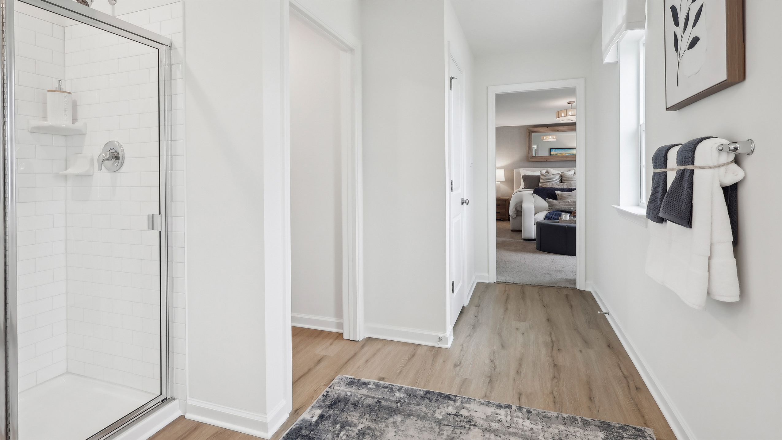 full bathroom off the primary bathroom and walk in closet