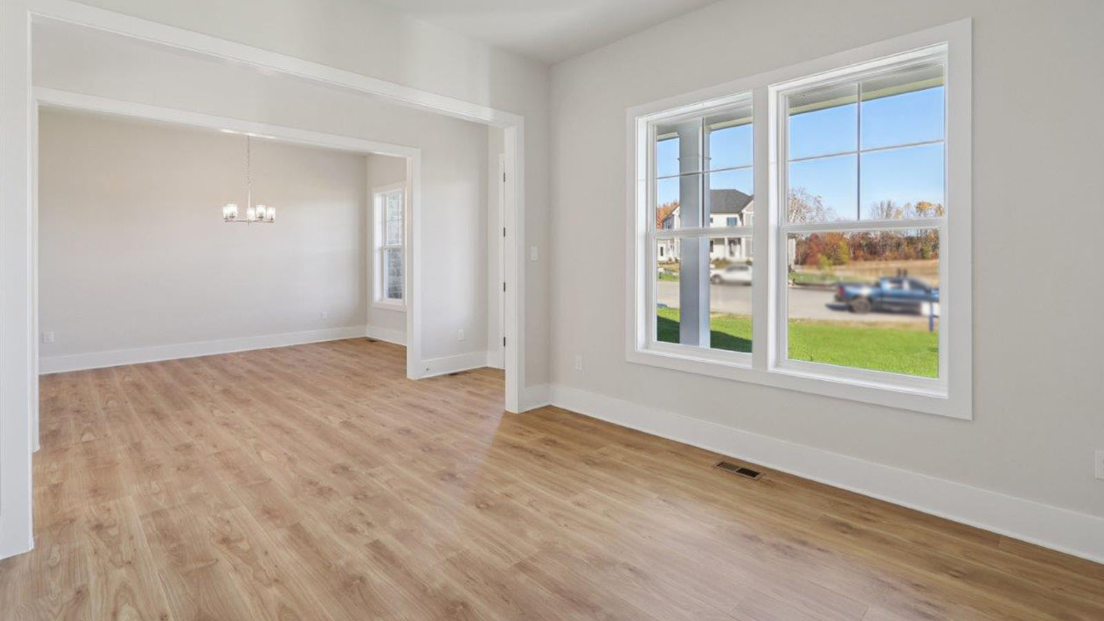 flex room or dining room off the main entrance