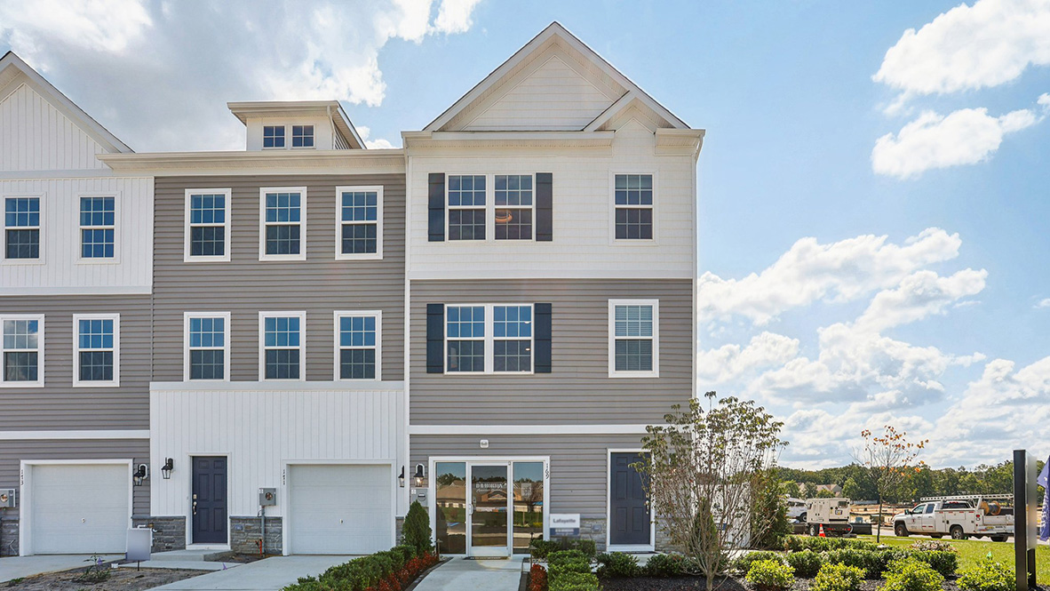 front exterior of a Lafayette floor plan
