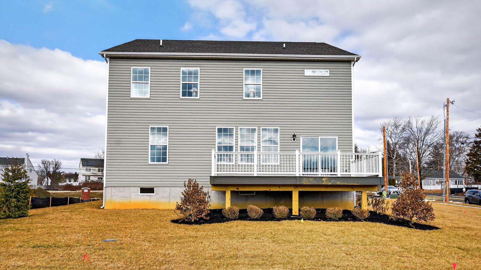 back exterior of deck and yard space