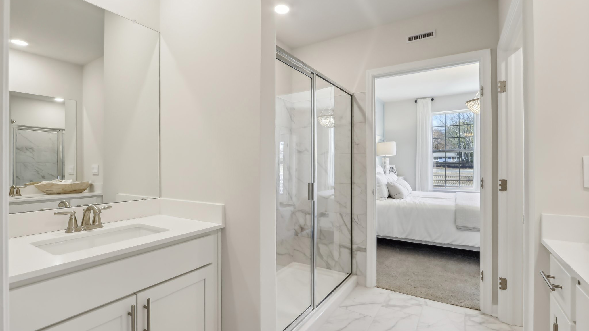 en suite bath