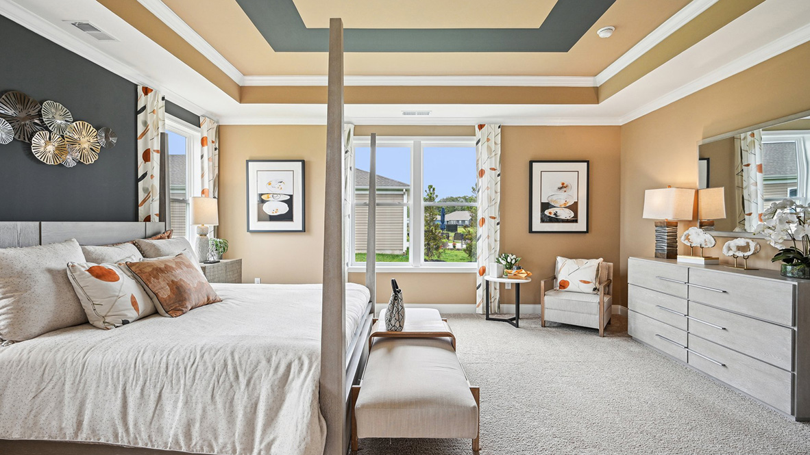 The private owner’s suite has a tray ceiling.