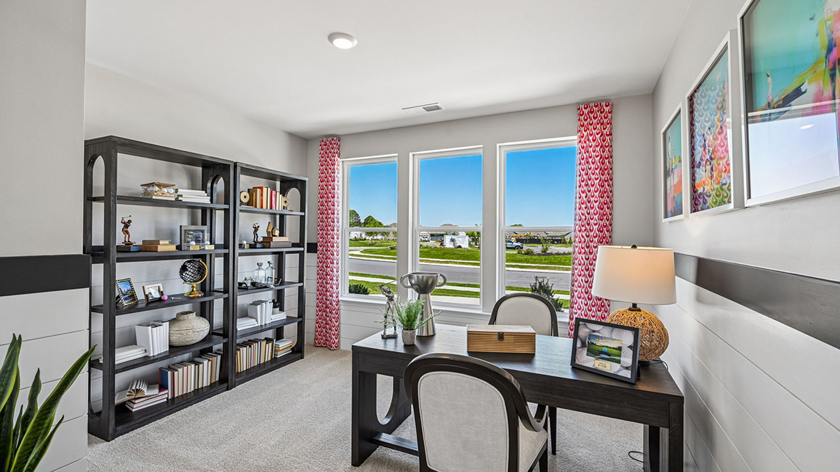 The welcoming foyer separates to afford privacy to the two spacious guest bedrooms.