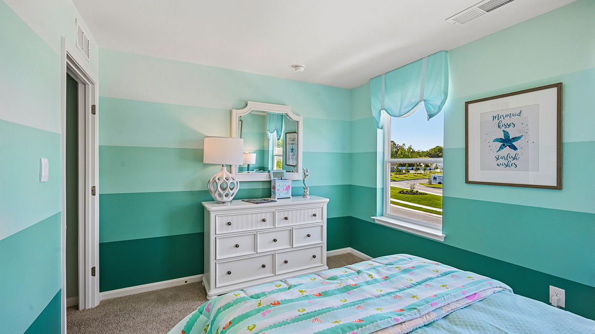 Two spacious guest bedrooms complete the upstairs.