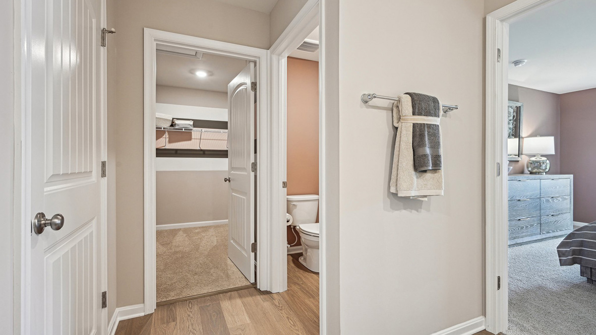 The primary bedroom has an en suite bathroom.