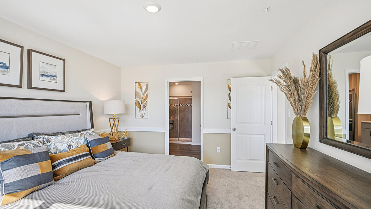 The primary bedroom has an en suite bathroom.