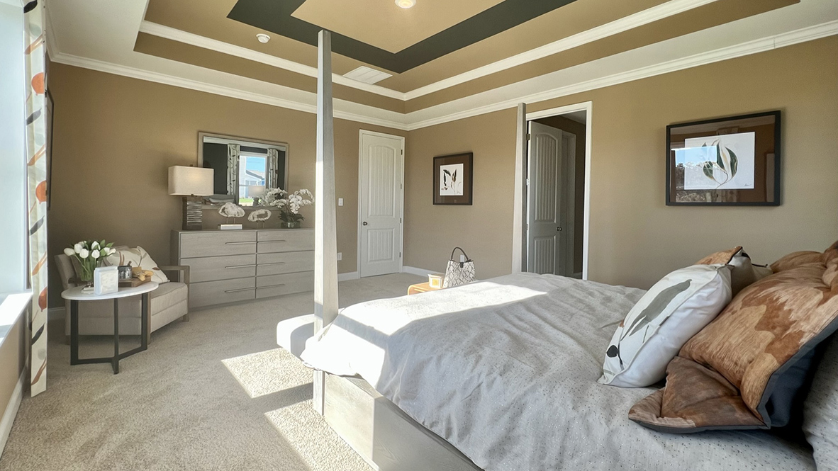 The private owner’s suite has a tray ceiling.