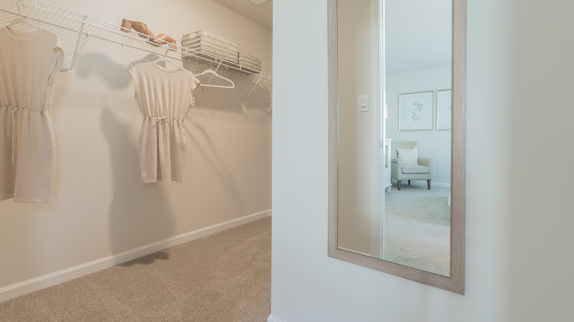 The owner's suite has a large walk-in closet.