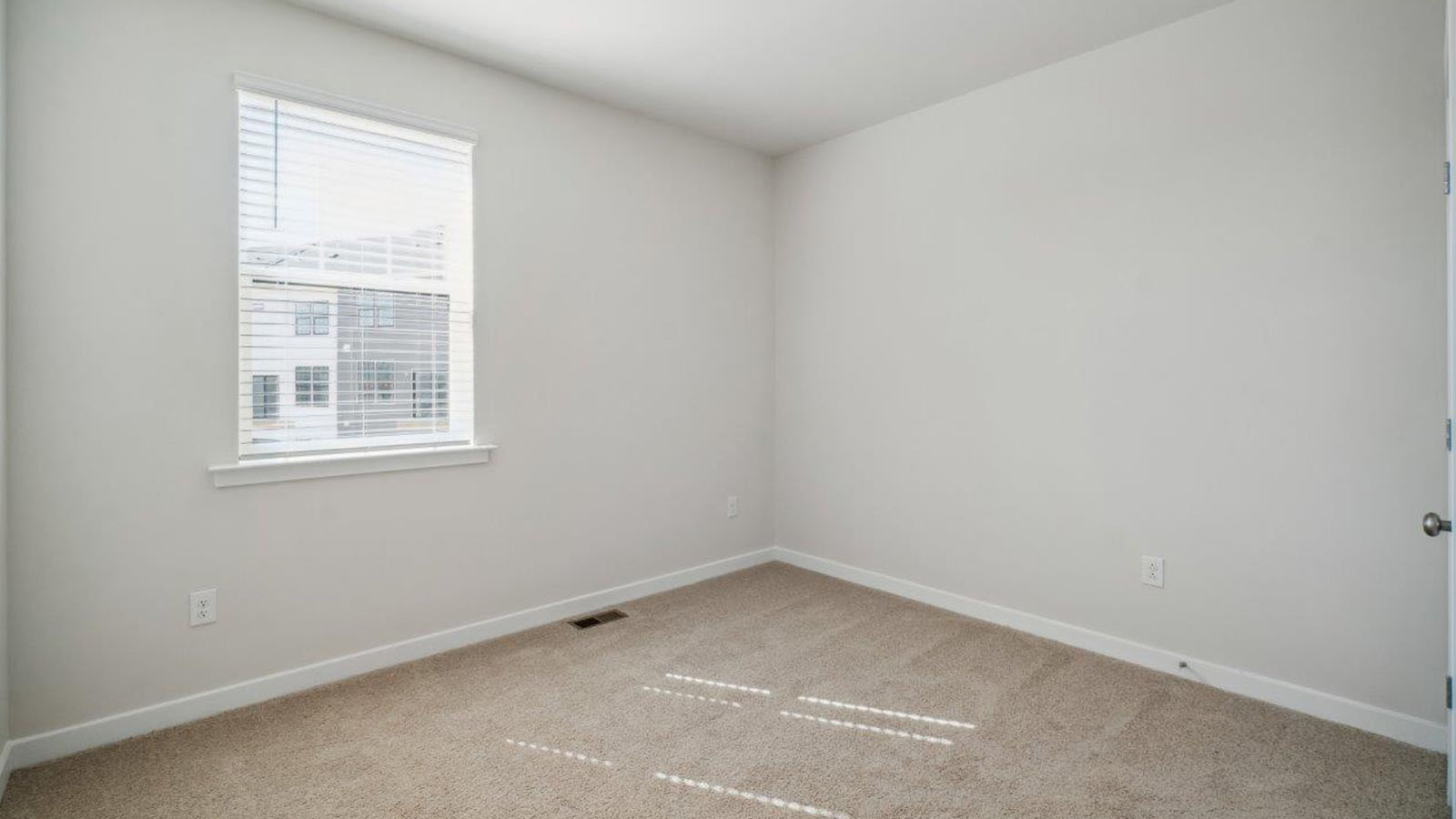 first floor bedroom or office