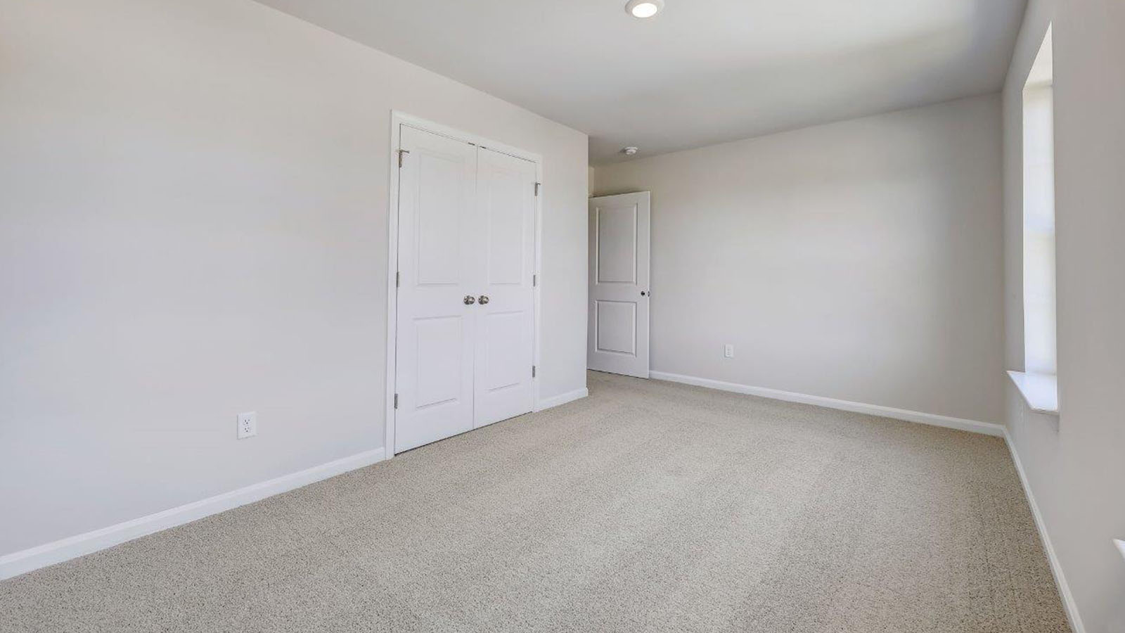 upstairs secondary bedroom