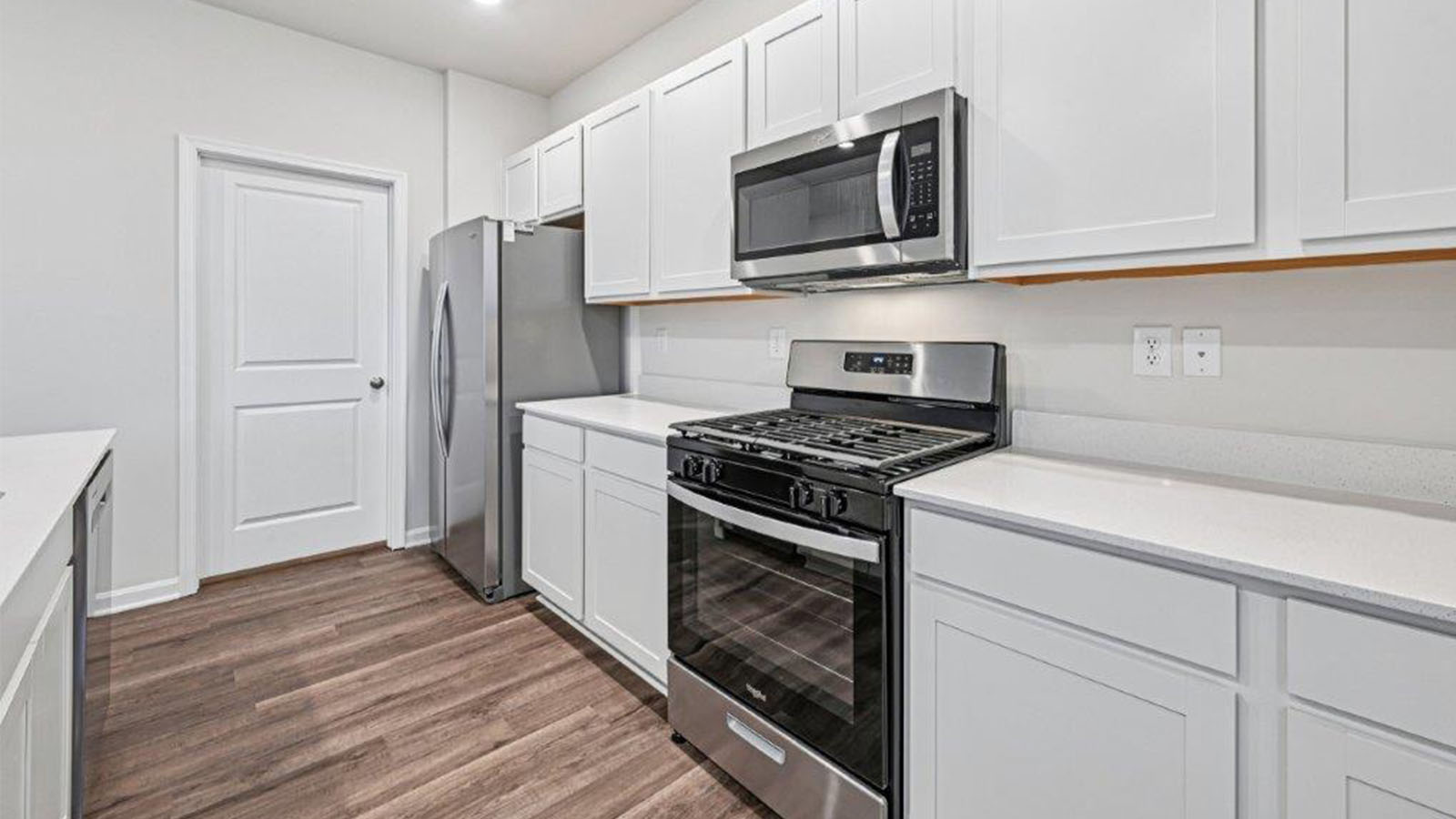 shaker cabinets with quartz counters