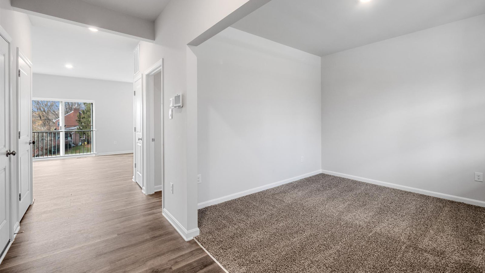 entrance to front flex room