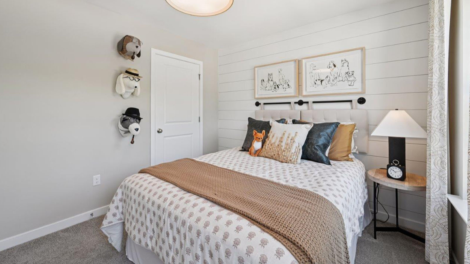 secondary bedroom