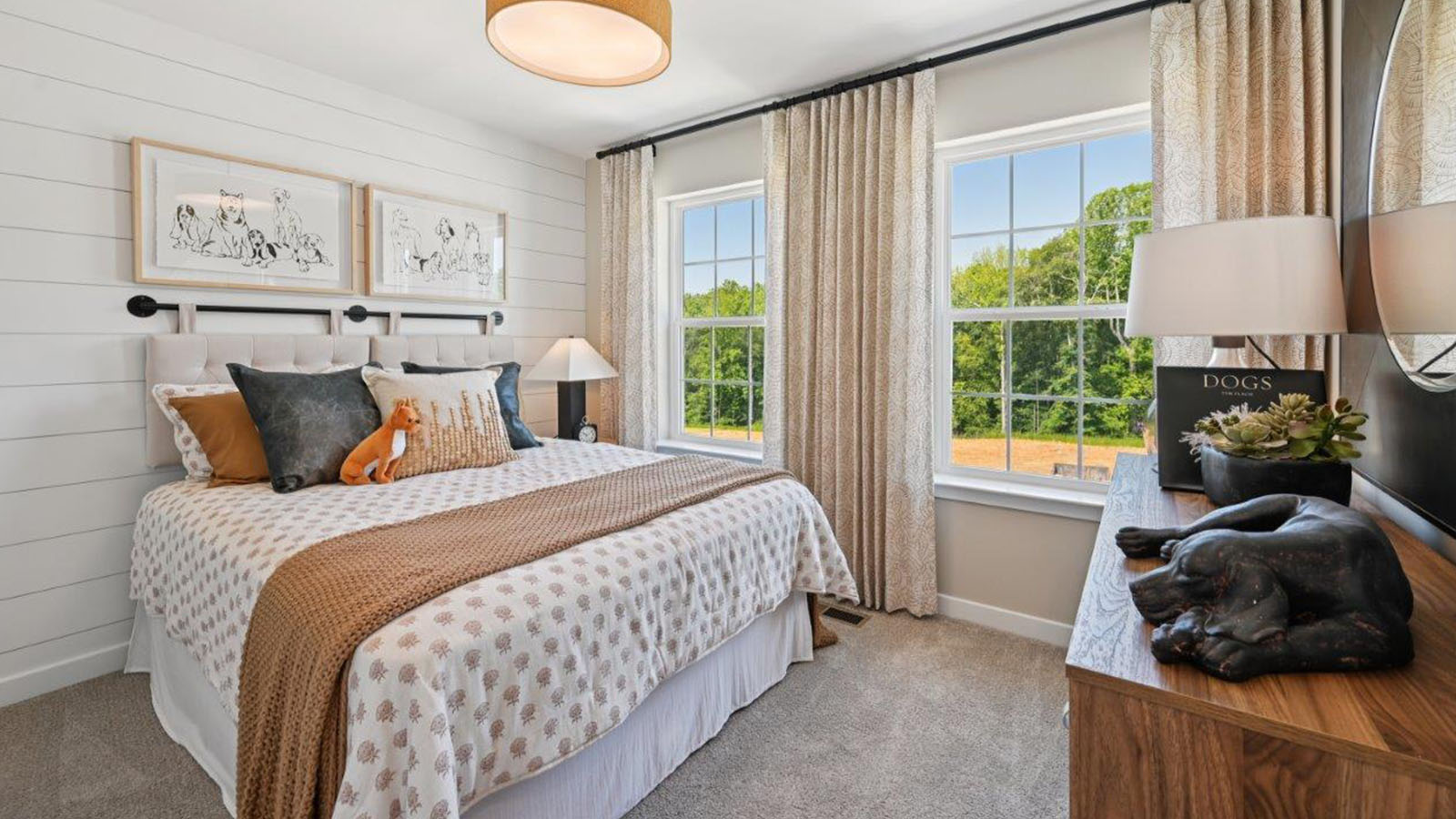 secondary bedroom