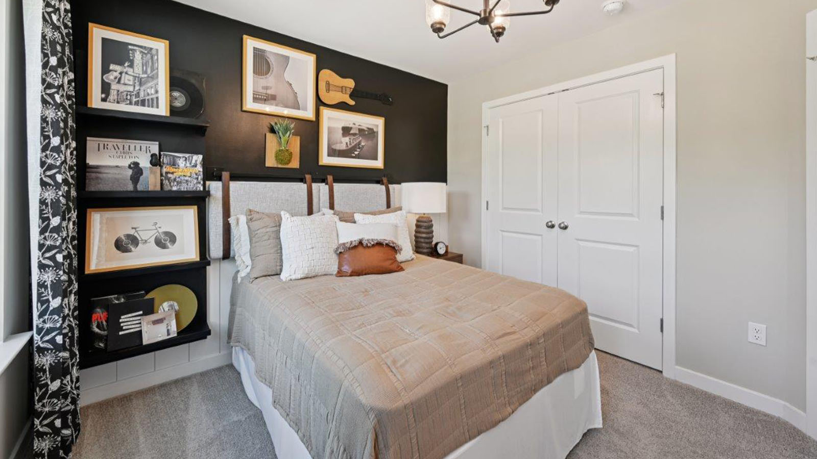 secondary bedroom