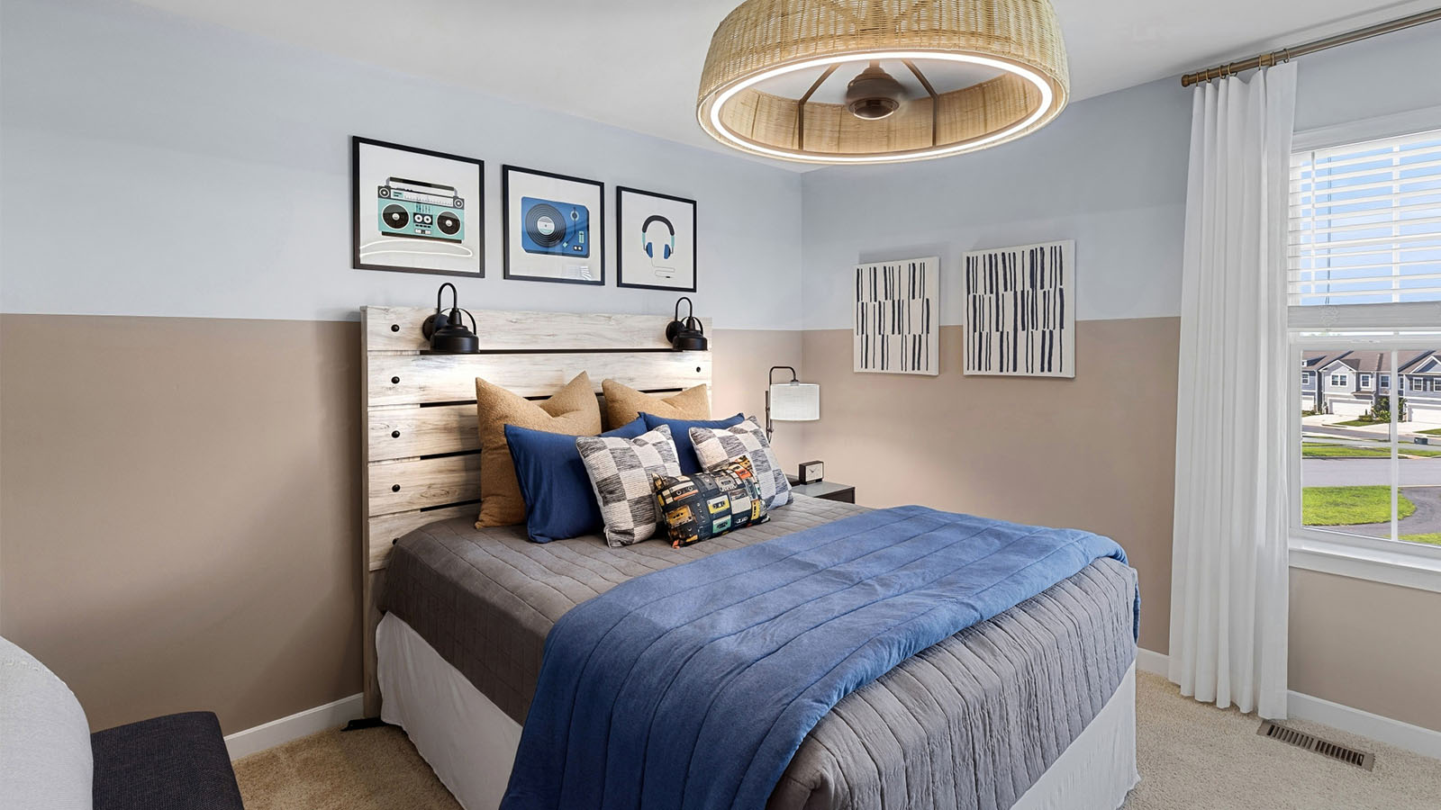 secondary bedroom