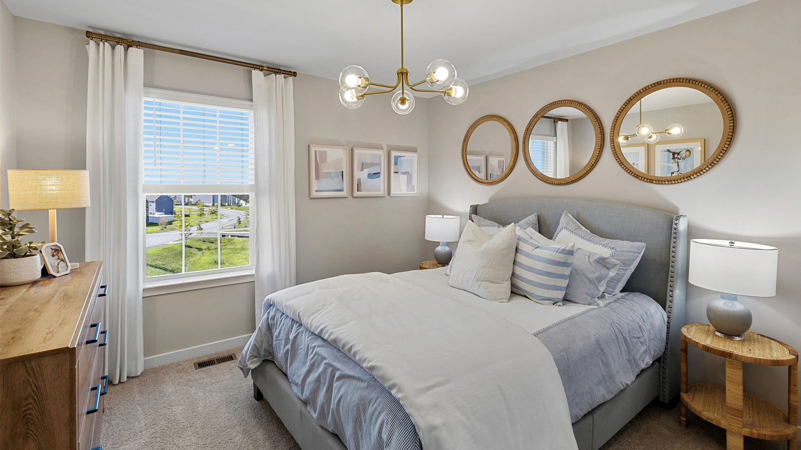 secondary bedroom