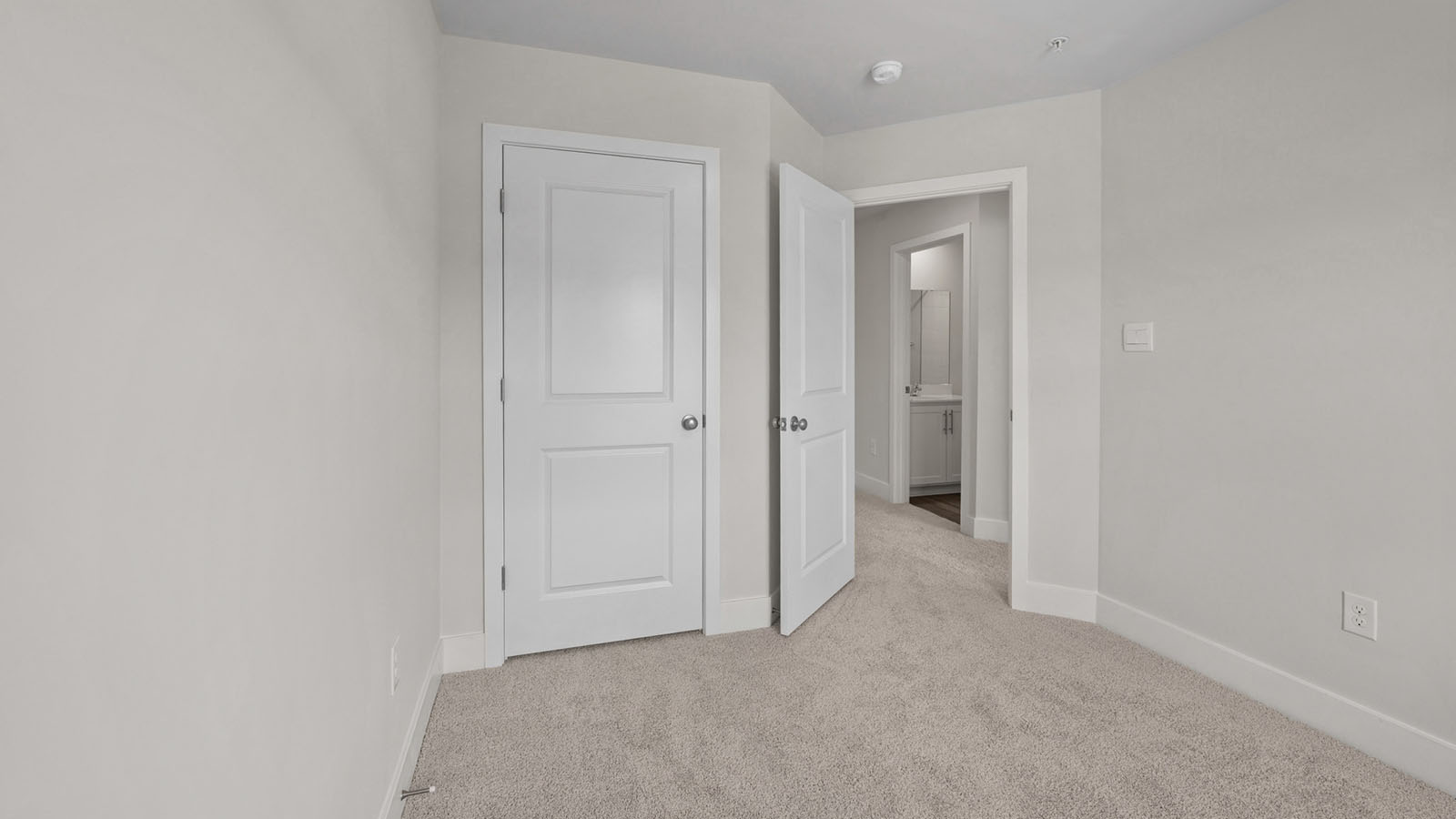 secondary bedrom