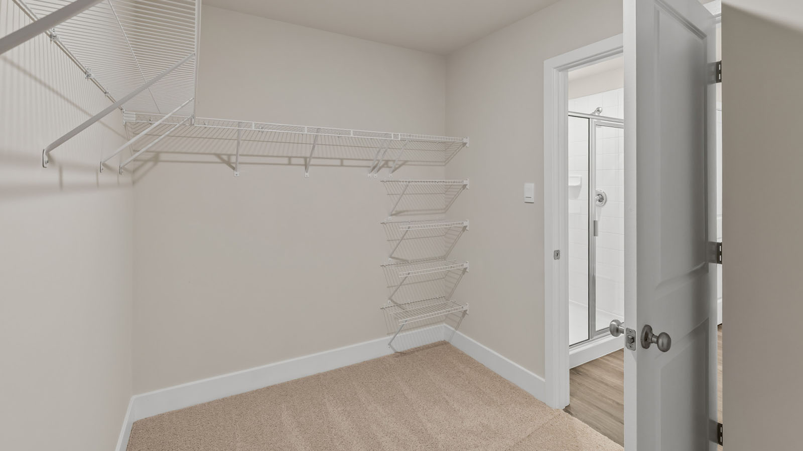 walk-in closet