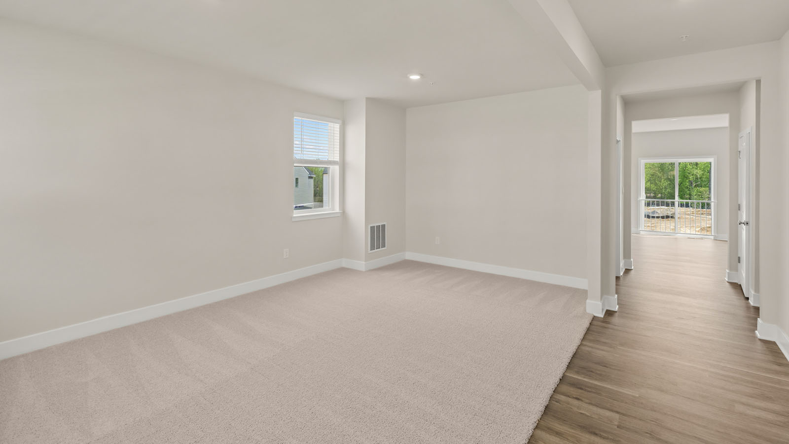 entryway leading to front flex room