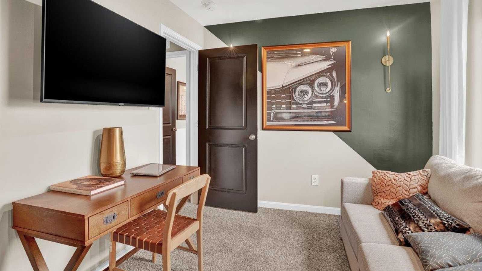 secondary bedroom