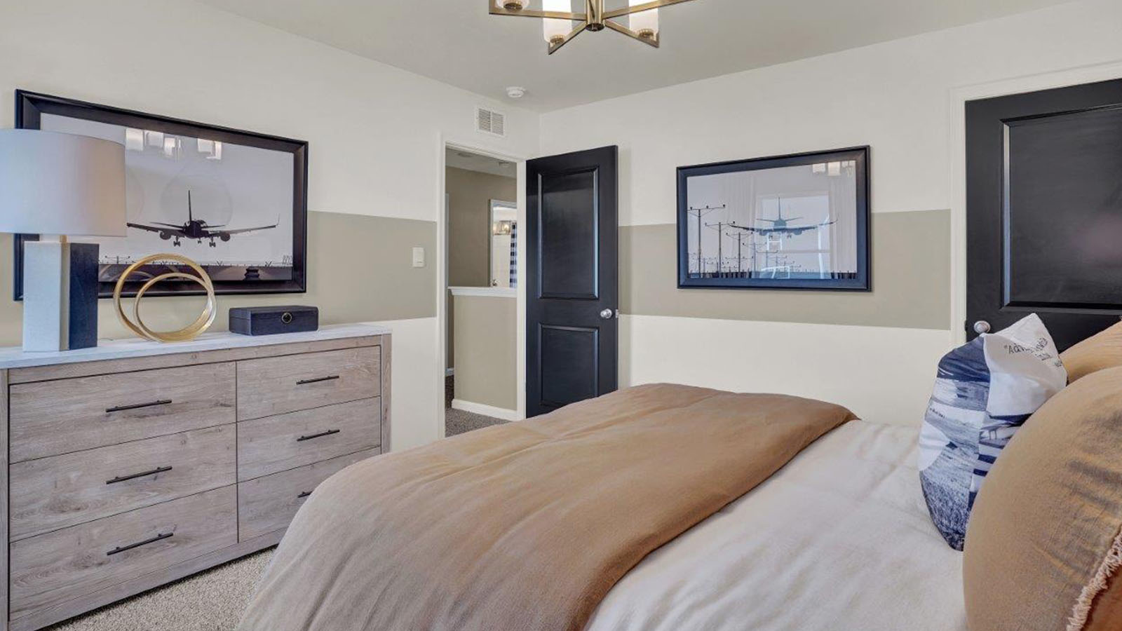 secondary bedroom