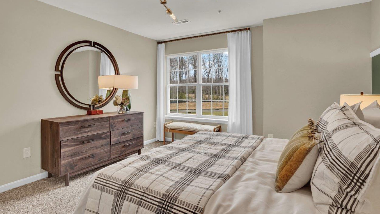 secondary bedroom