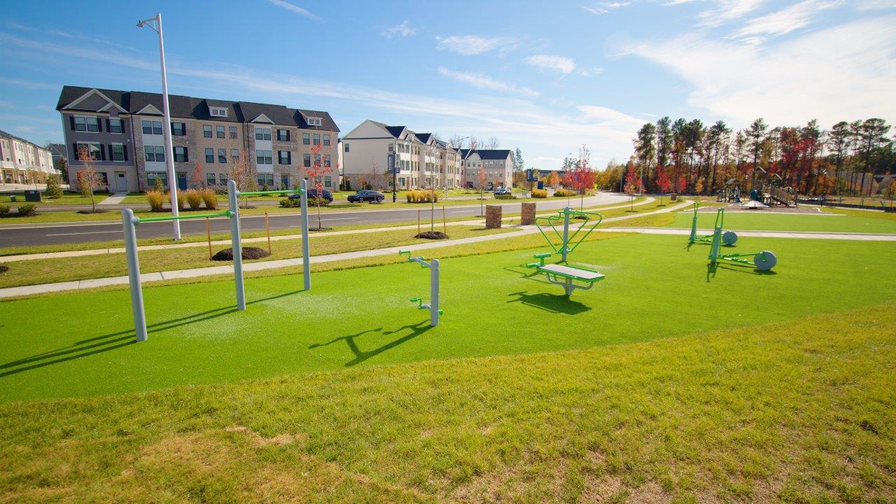 outdoor fitness stations